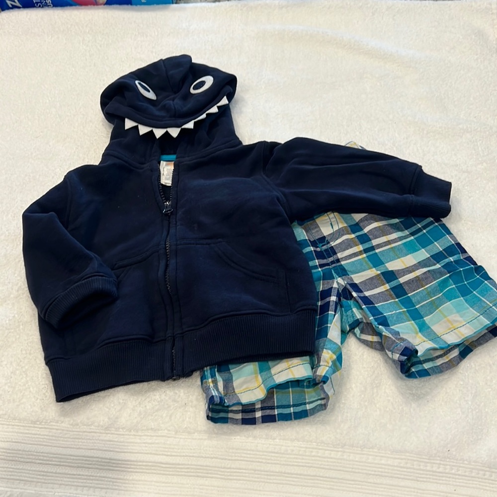 Gymboree 12-18m shark hoodie , shorts